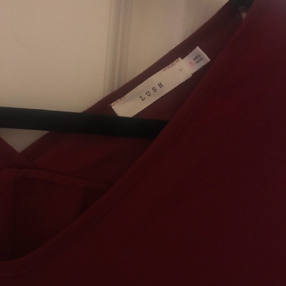 NWOT LUSH V-neck Blouse High Low Half Sleeves - Picture 3 of 8